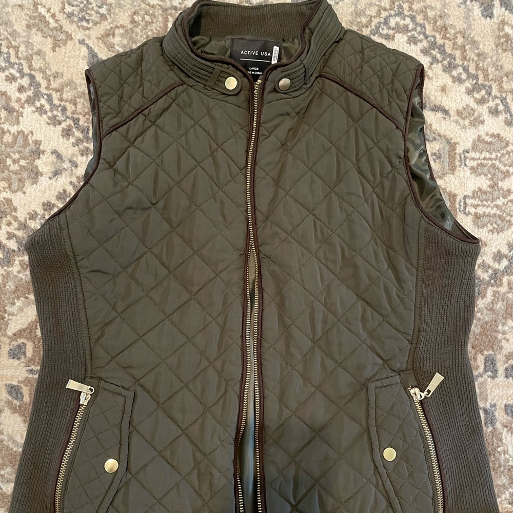 BNWOT Quilted Olive Green Vest